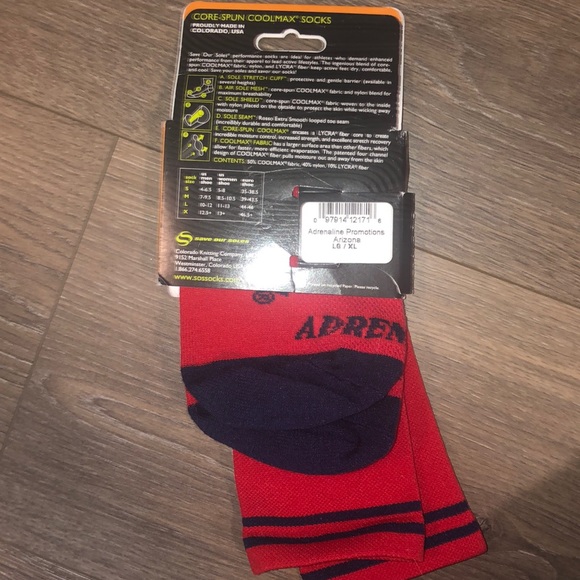Arizona Wildcats Crew Socks L/XL NWT Performance - Picture 2 of 2